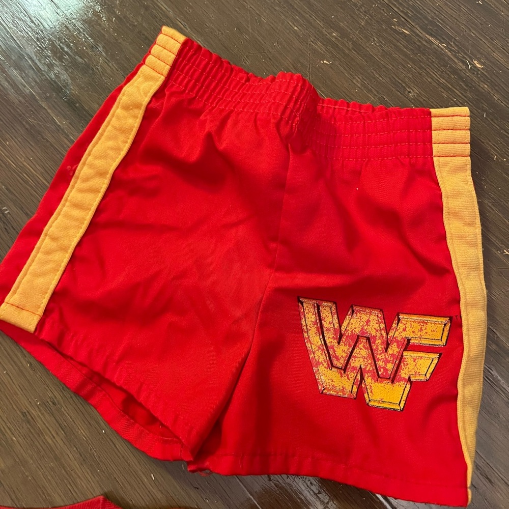 RARE Vintage WWF Hulk Hogan youth shorts 5-6